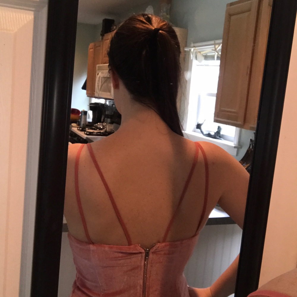 Pink Velvet mini dress with scrappy back - Picture 3 of 3